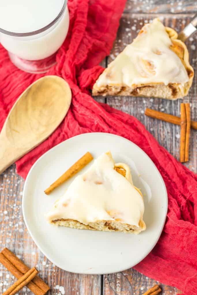 A delicious slice of cinnamon roll pie ready to be served.