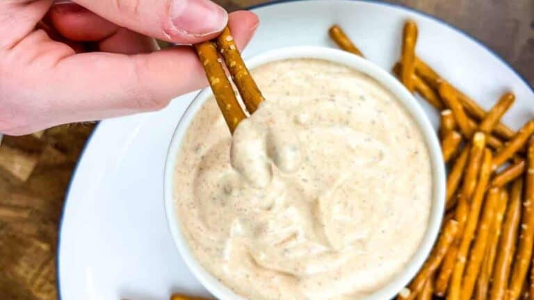 31 Christmas Bites That Keep Everyone Talking and Snacking