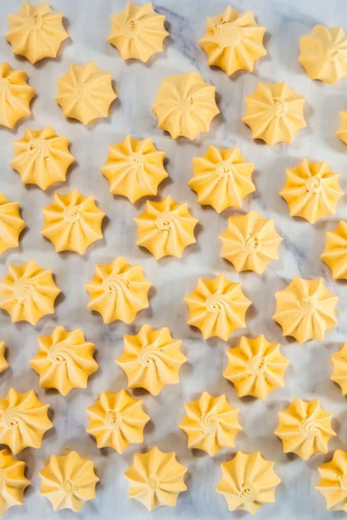 Baked Pumpkin Meringues