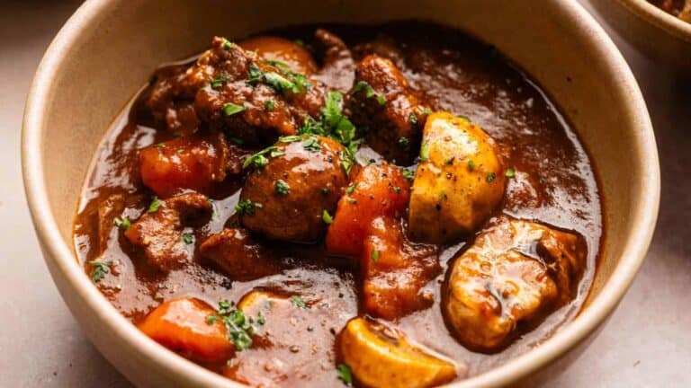 A hearty beef stew with potatoes, carrots, and peas, simmered in Guinness beer for rich flavor.