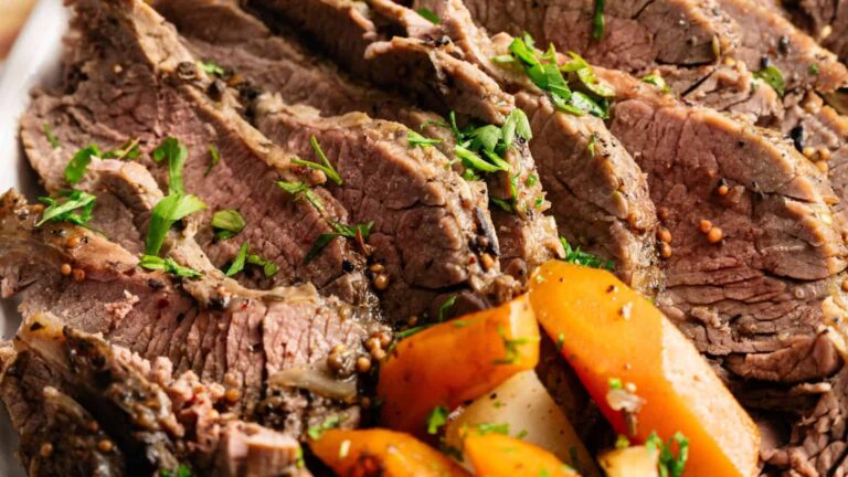 23 Slow Cooker Recipes That Make Cold Days End Better